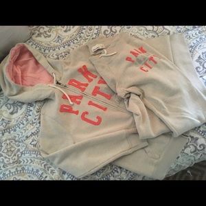 Sweatshirt and pants